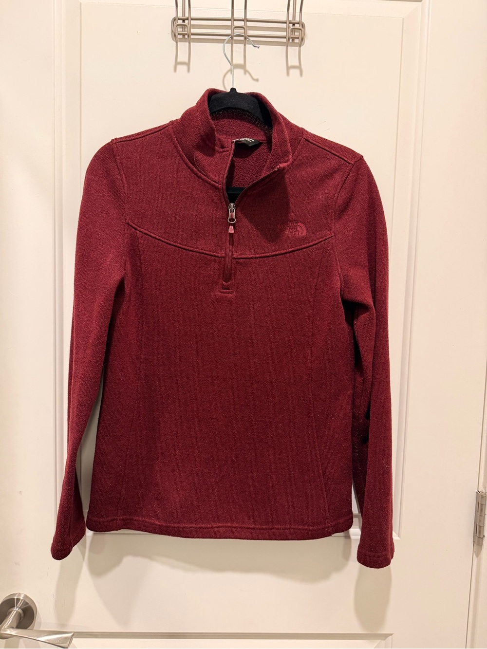 The North Face Fleece Pullover 1/4 Zip Size M
Burgundy